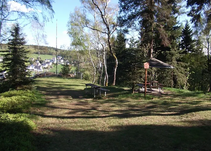 Erzgebirge - - Mit Schönem Ausblick, Ruhige, Lage *